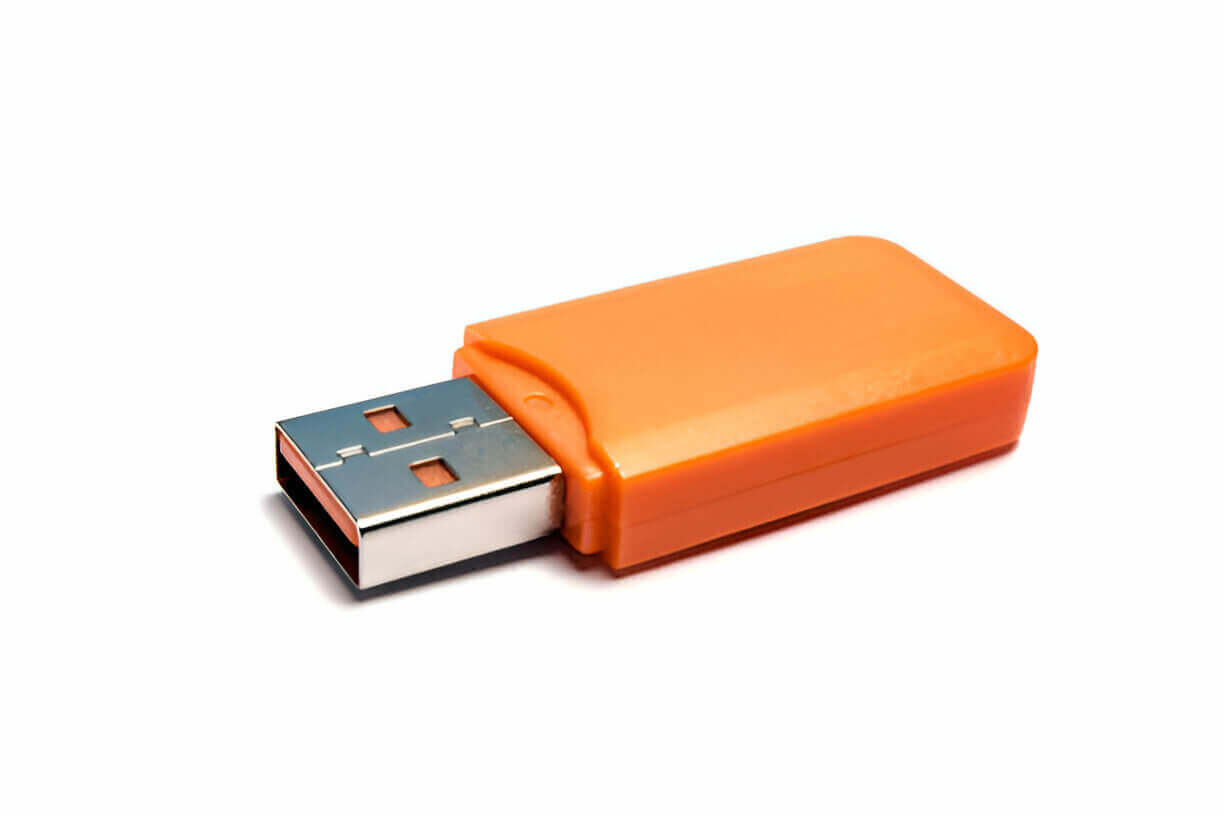 Storage-Size-of-the-First-USB-Flash-Drive